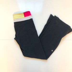 Lululemon reversible bell bottom yoga pants